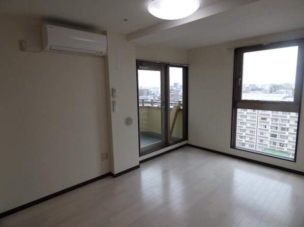 リヴェールタワー綾瀬の物件内観写真